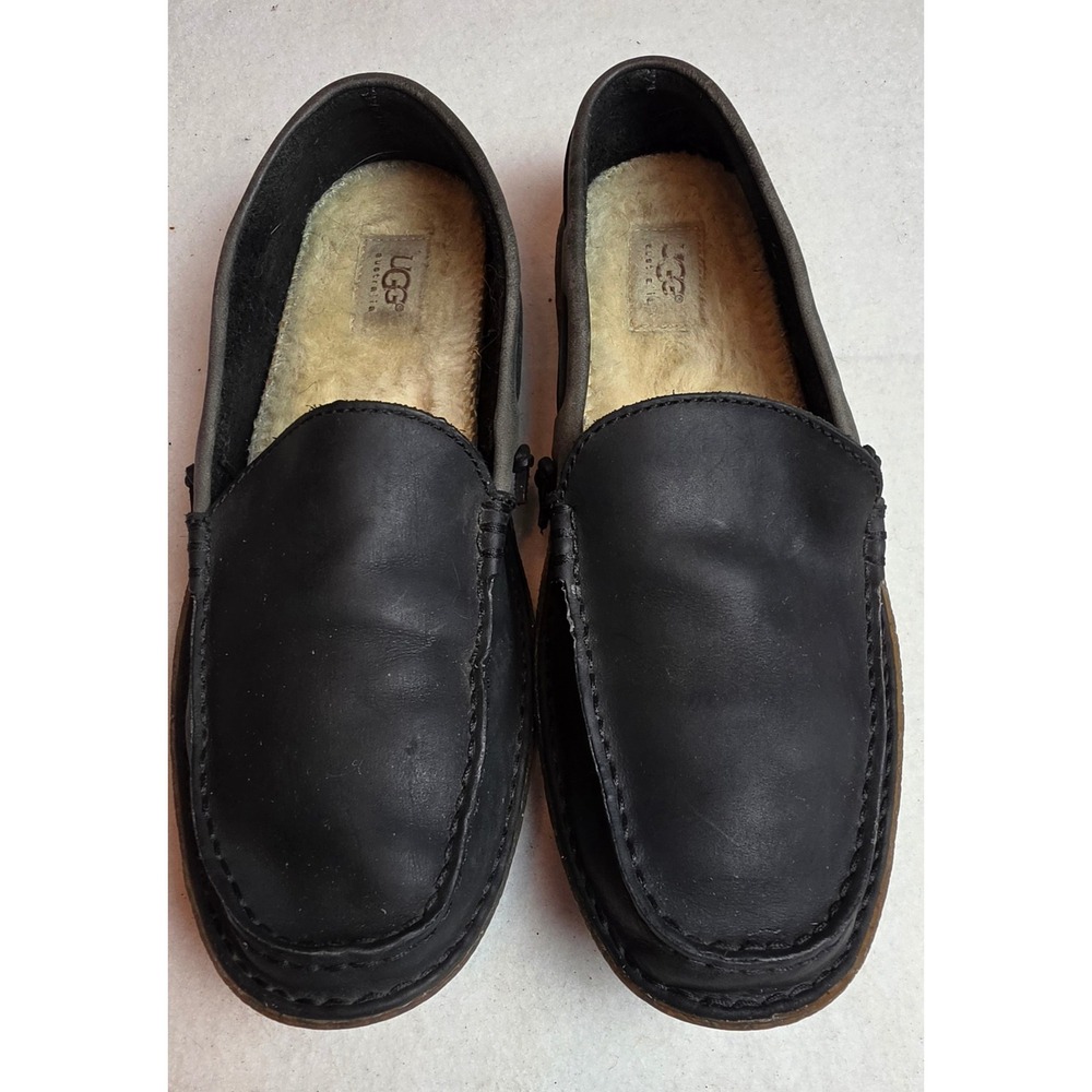 UGG Australia Ascot Mens Black Leather Sheepskin Lined Slippers Loafers Size 9